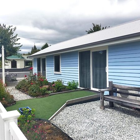 The Mayflower Cottage Te Anau Exterior photo