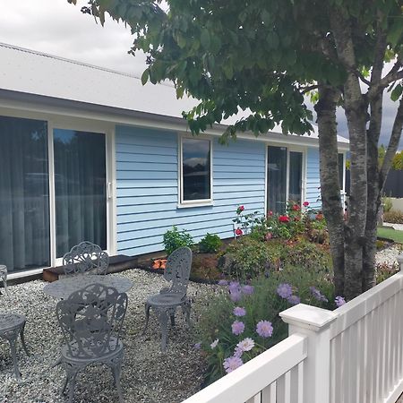 The Mayflower Cottage Te Anau Exterior photo